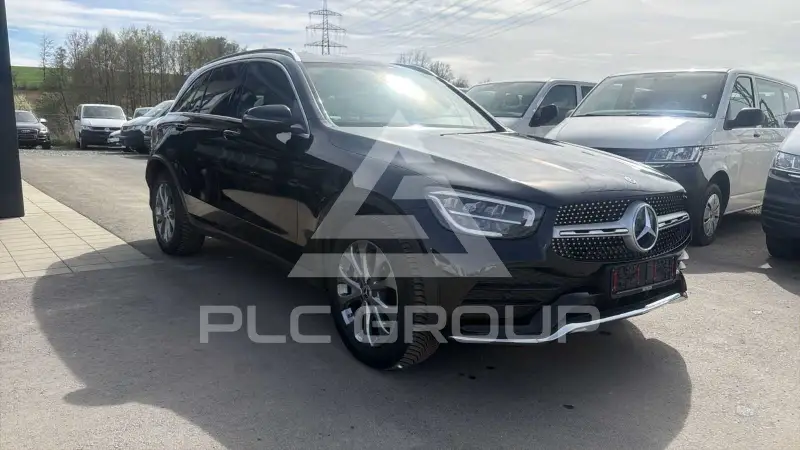 2022 Mercedes Benz GLC 220