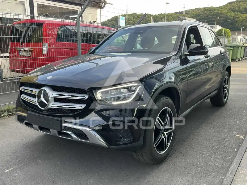 2022 Mercedes Benz GLC 220