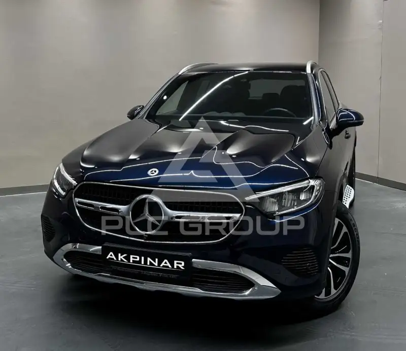 2022 Mercedes Benz GLC 220