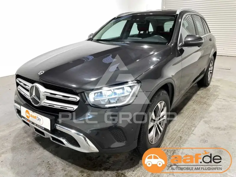 2022 Mercedes Benz GLC 220