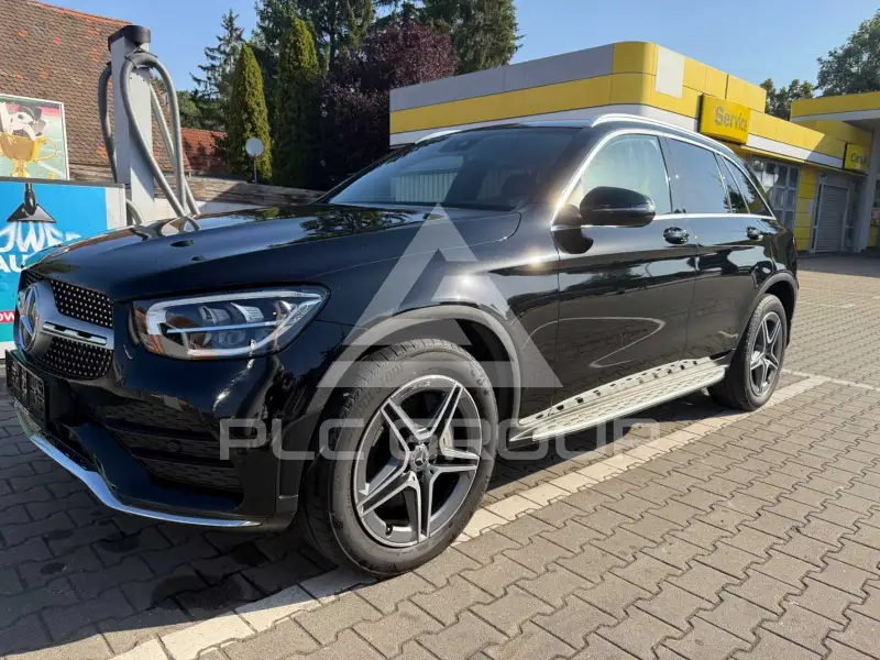 2022 Mercedes Benz GLC 220