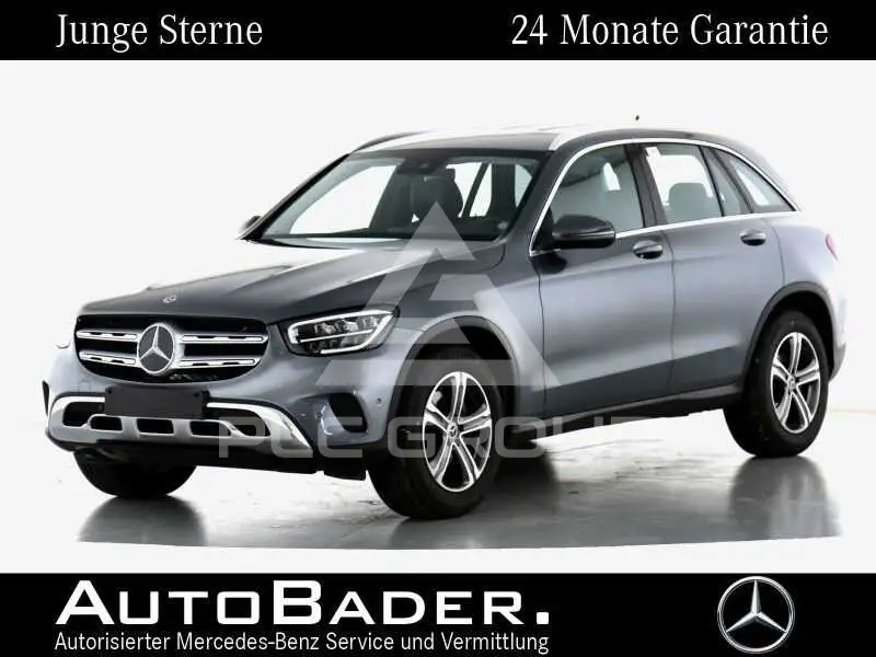 2022 Mercedes Benz GLC 220