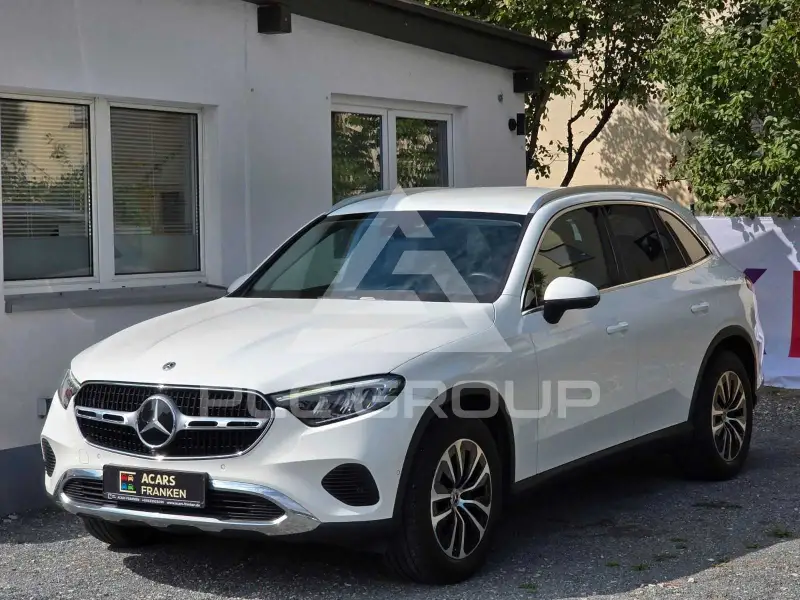 2022 Mercedes Benz GLC 220