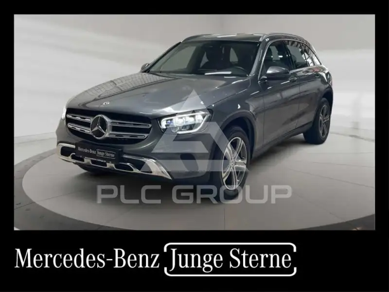 2022 Mercedes Benz GLC 220