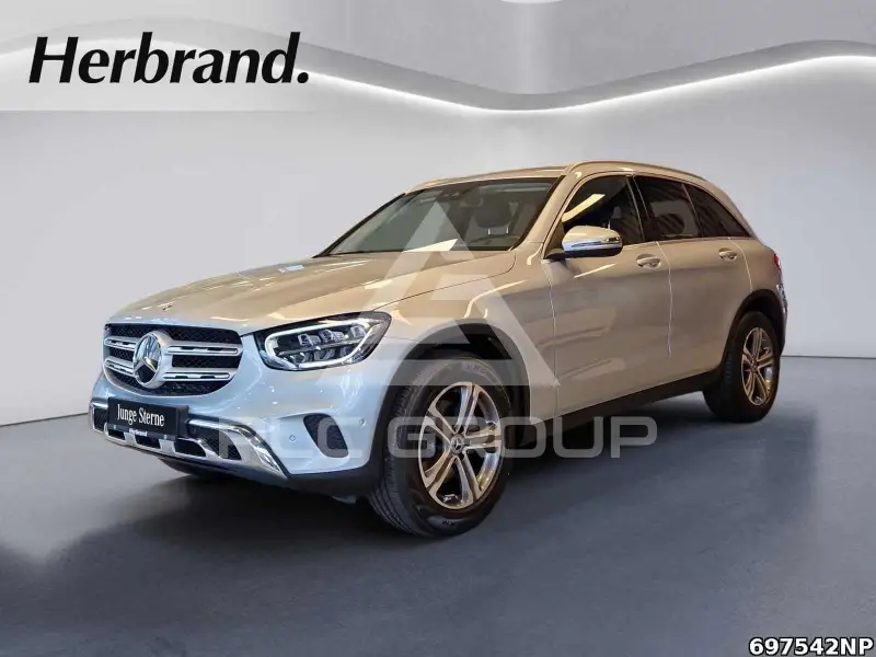 2022 Mercedes Benz GLC 220