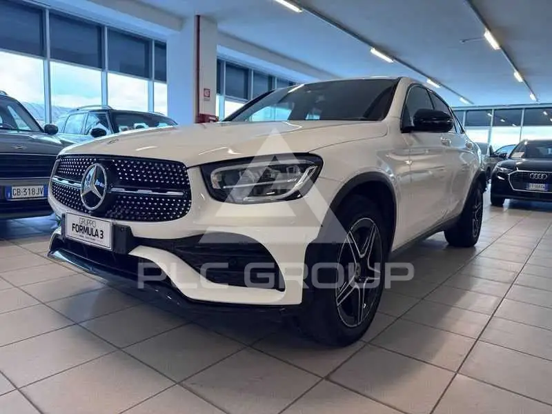 2022 Mercedes Benz GLC 220