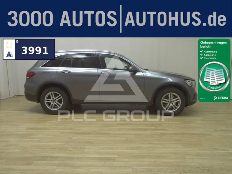 2022 Mercedes Benz GLC 220
