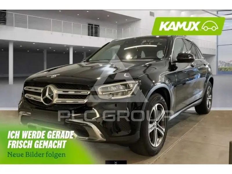 2022 Mercedes Benz GLC 220