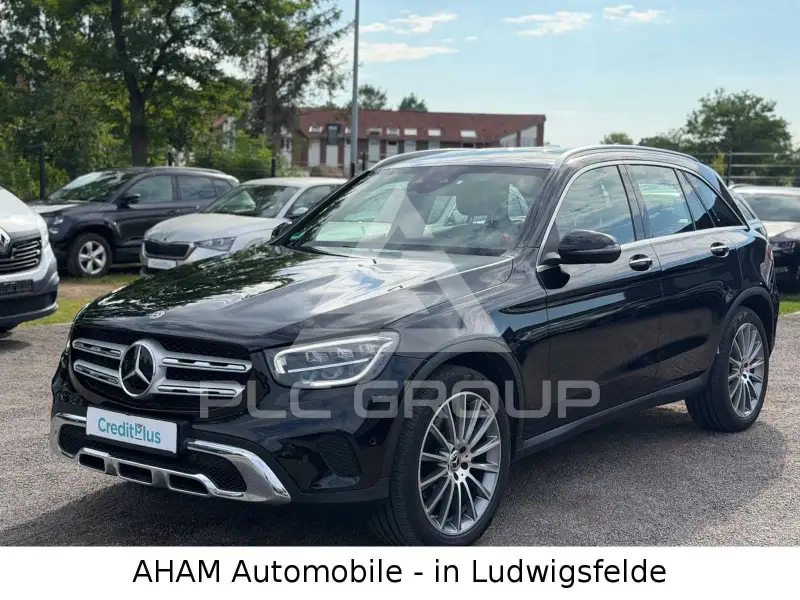 2022 Mercedes Benz GLC 220