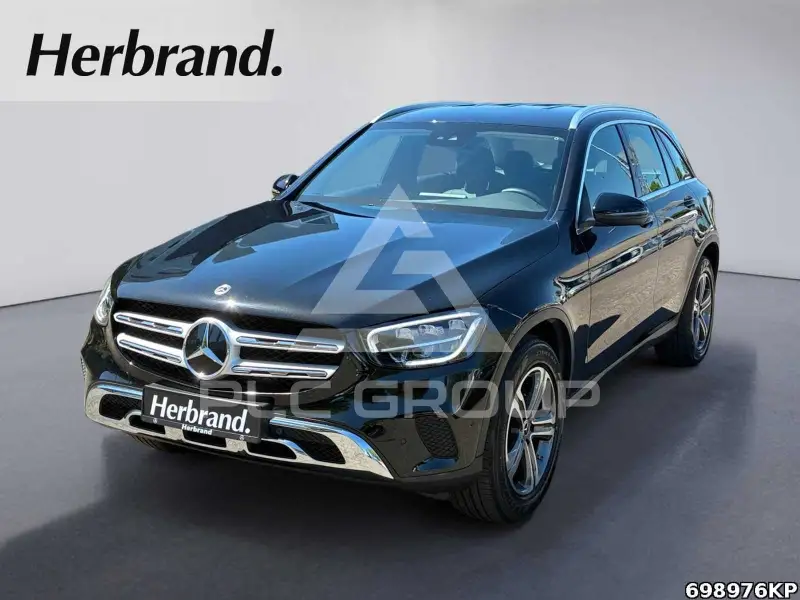 2022 Mercedes Benz GLC 220
