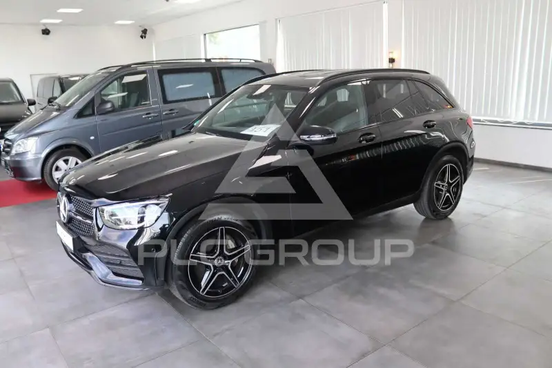 2022 Mercedes Benz GLC 220