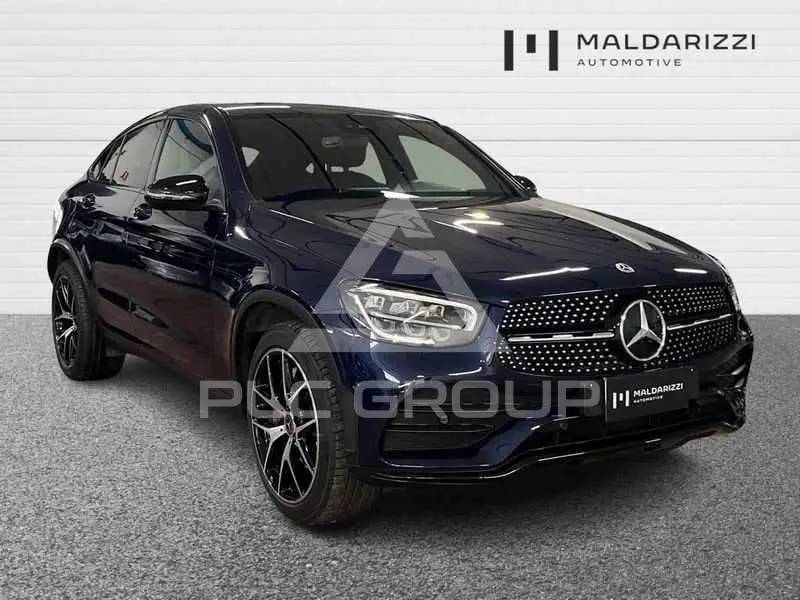 2022 Mercedes Benz GLC 220