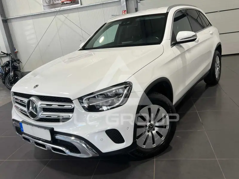 2022 Mercedes Benz GLC 220