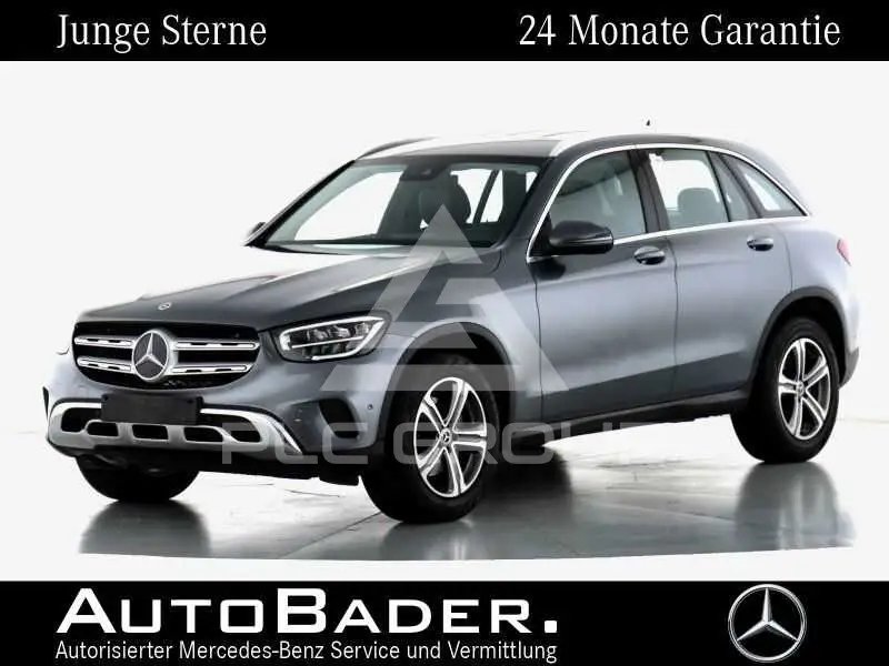 2022 Mercedes Benz GLC 220