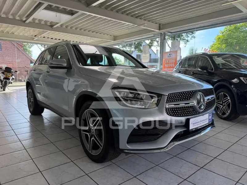 2022 Mercedes Benz GLC 220
