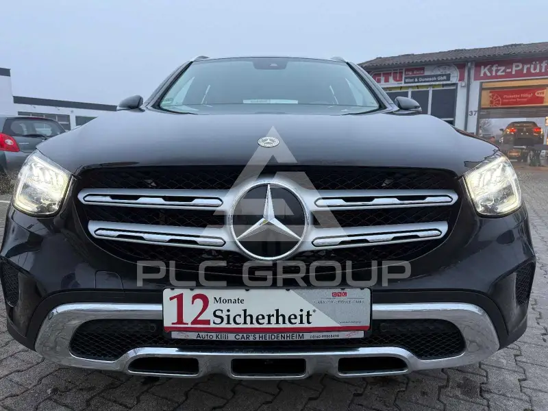 2022 Mercedes Benz GLC 220