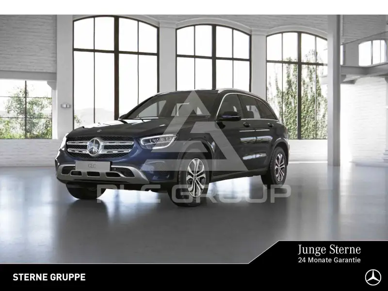 2022 Mercedes Benz GLC 220