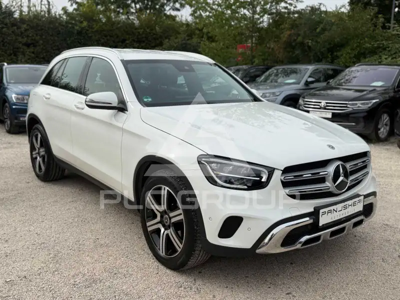 2022 Mercedes Benz GLC 220