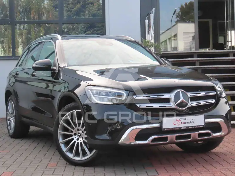 2022 Mercedes Benz GLC 220