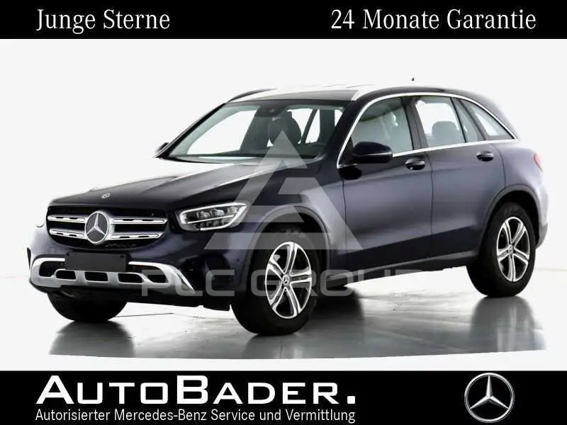 2022 Mercedes Benz GLC 220