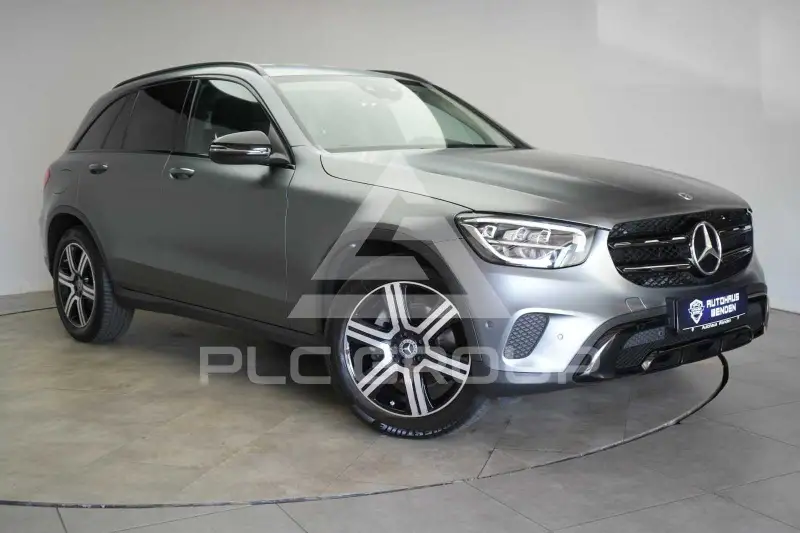 2022 Mercedes Benz GLC 220