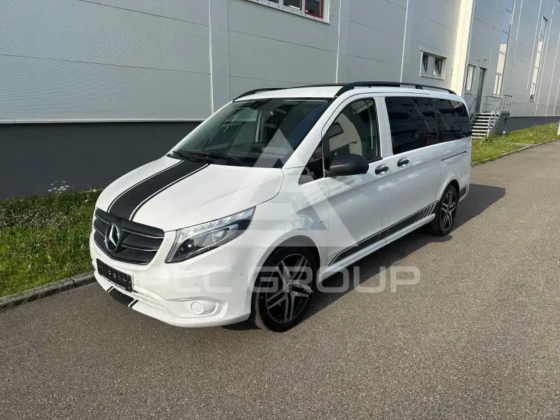 2022 Mercedes Benz V 300