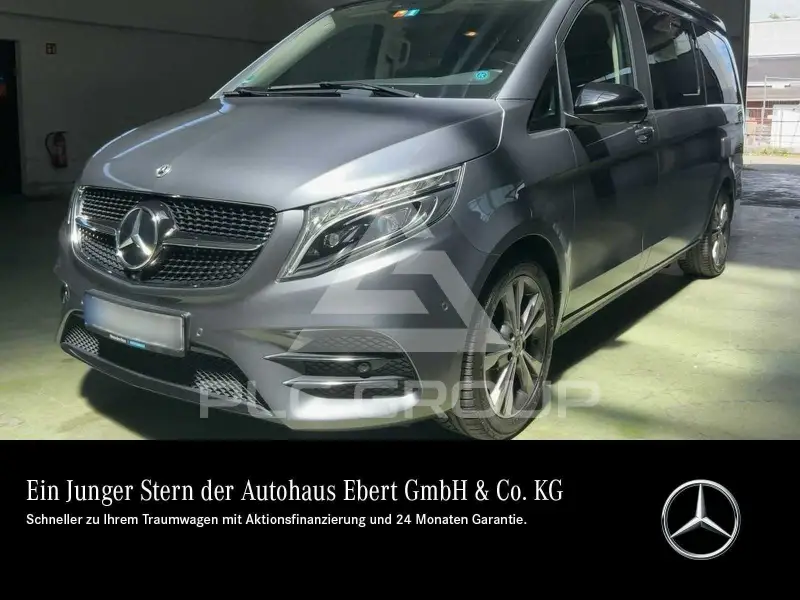 2022 Mercedes Benz V 300