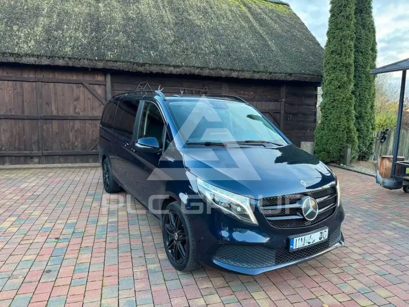 2022 Mercedes Benz V 300