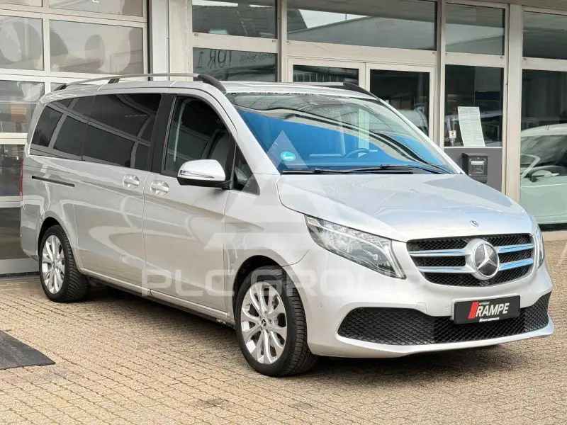 2022 Mercedes Benz V 300