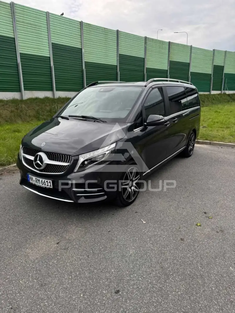 2022 Mercedes Benz V 300