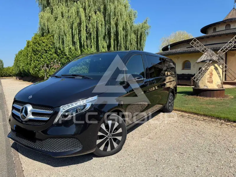 2022 Mercedes Benz V 300