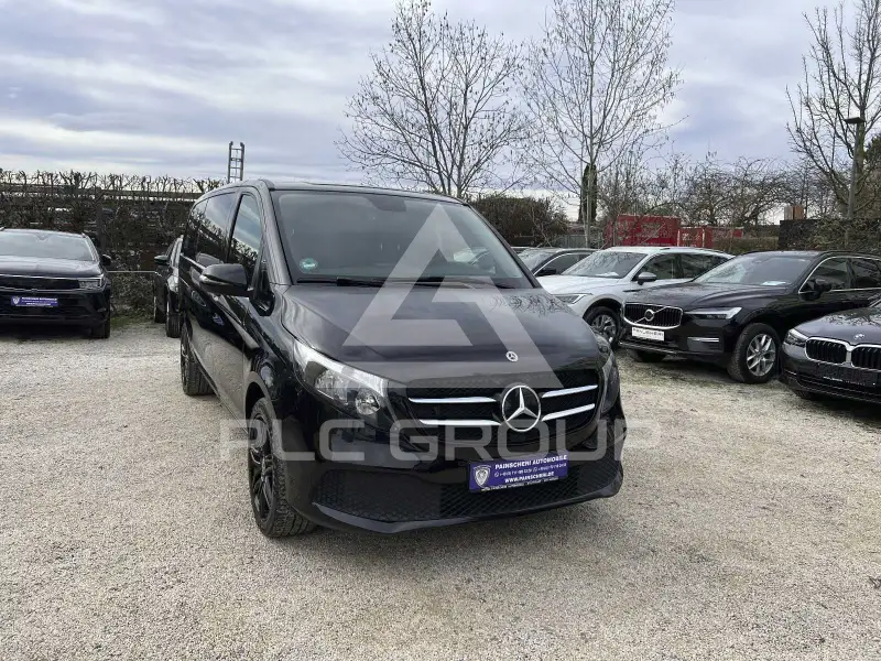 2022 Mercedes Benz V 300