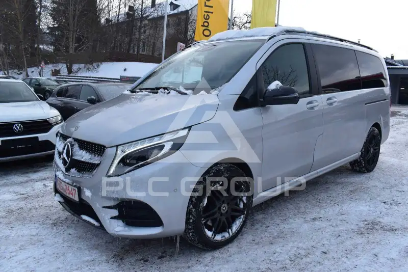 2022 Mercedes Benz V 300