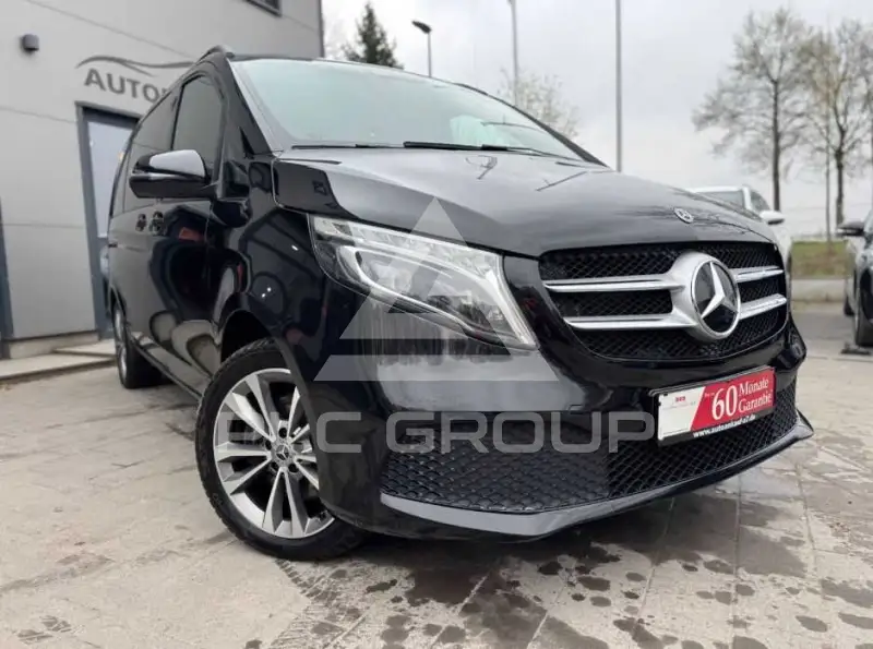 2022 Mercedes Benz V 300