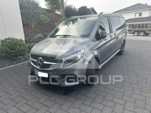 2022 Mercedes Benz V 300