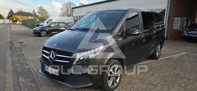 2022 Mercedes Benz V 300