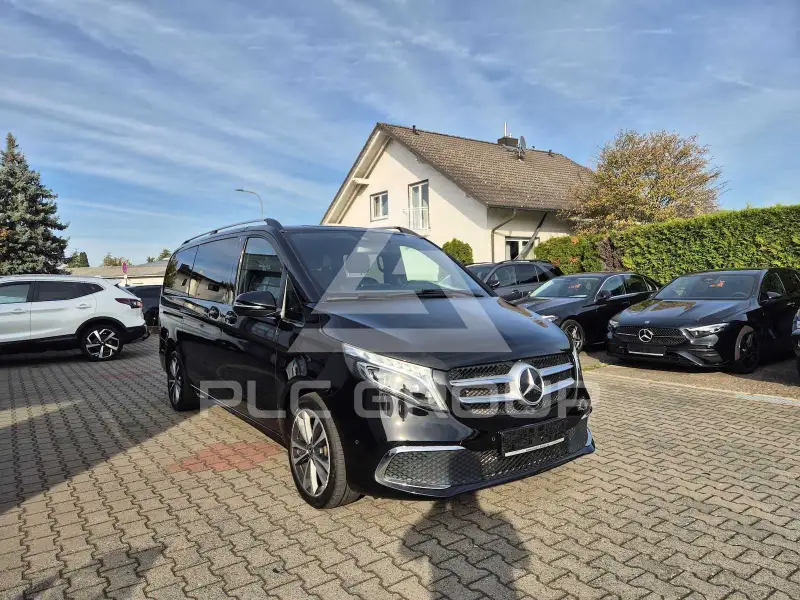 2022 Mercedes Benz V 300