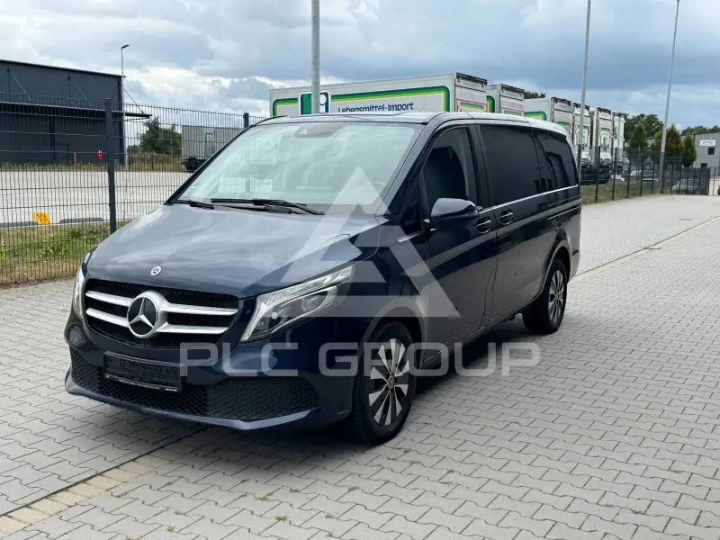 2022 Mercedes Benz V 300