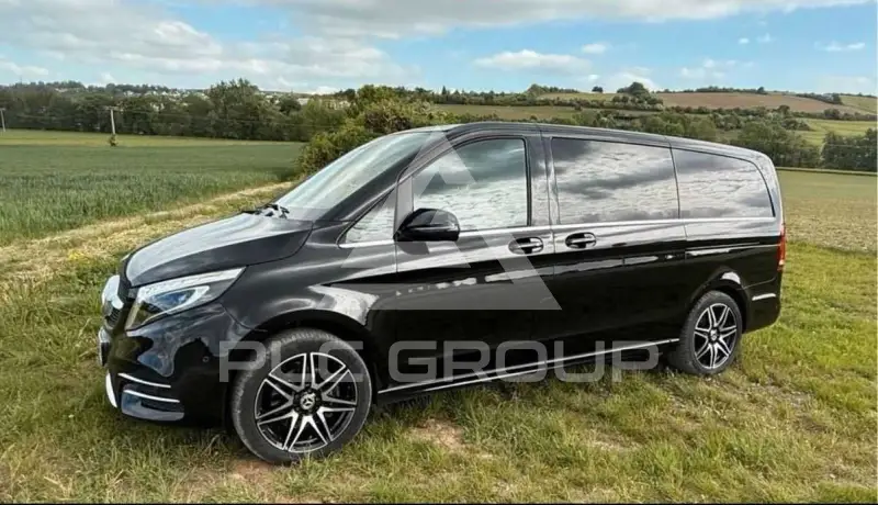 2022 Mercedes Benz V 300
