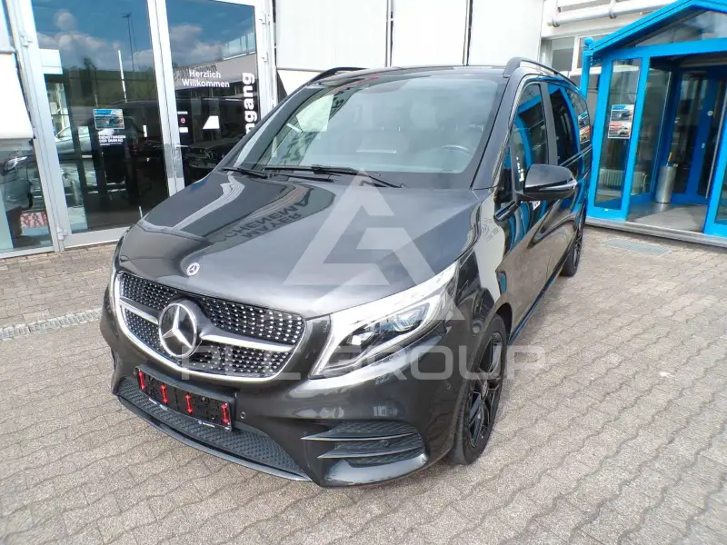2022 Mercedes Benz V 300