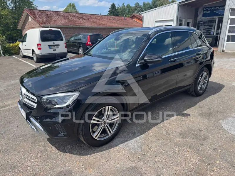 2022 Mercedes Benz GLC 400