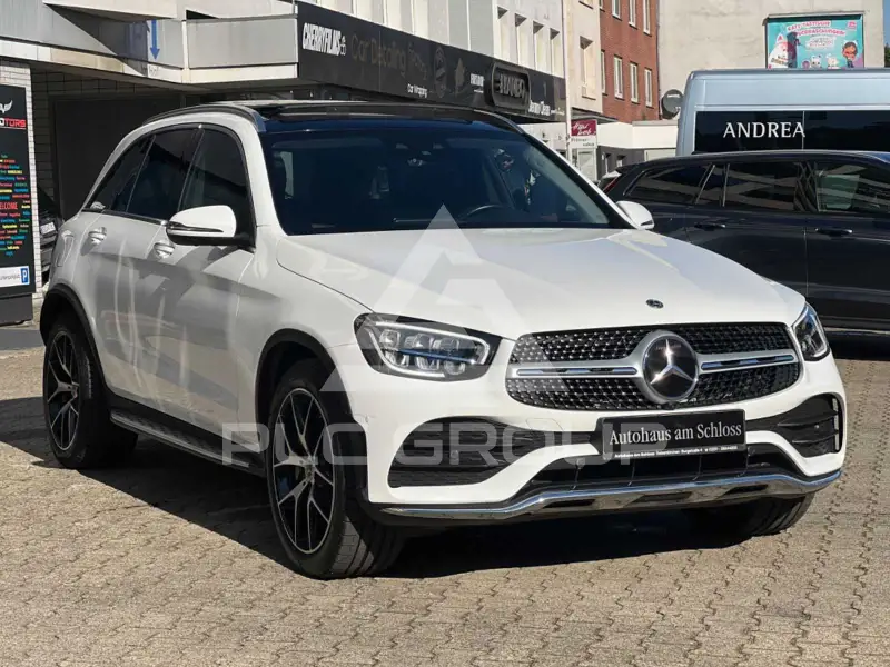 2022 Mercedes Benz GLC 400