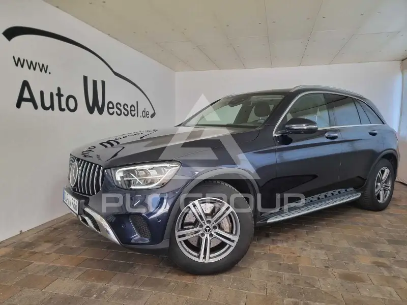 2022 Mercedes Benz GLC 400