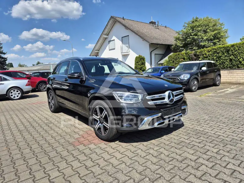 2022 Mercedes Benz GLC 400