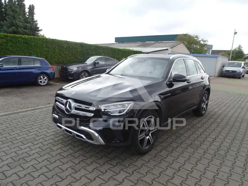 2022 Mercedes Benz GLC 400