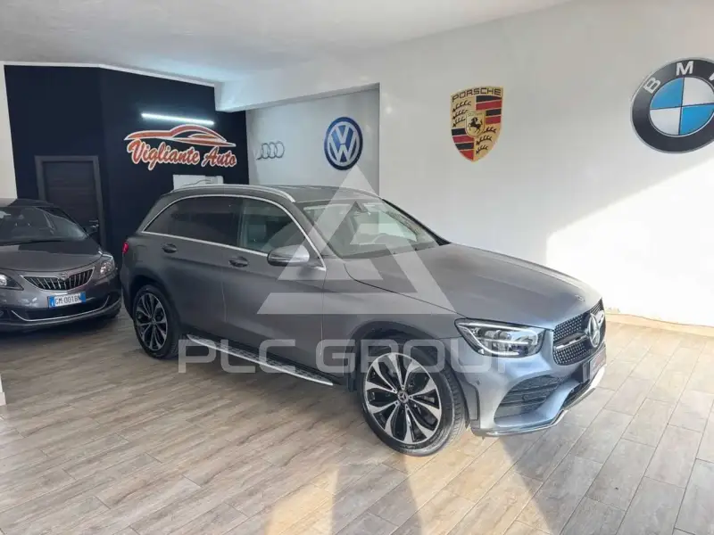 2022 Mercedes Benz A 220
