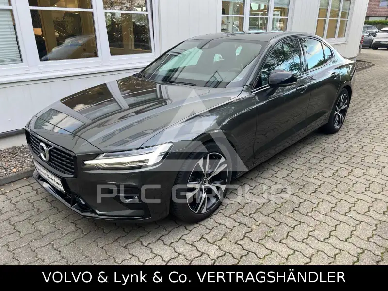 2022 Volvo S60