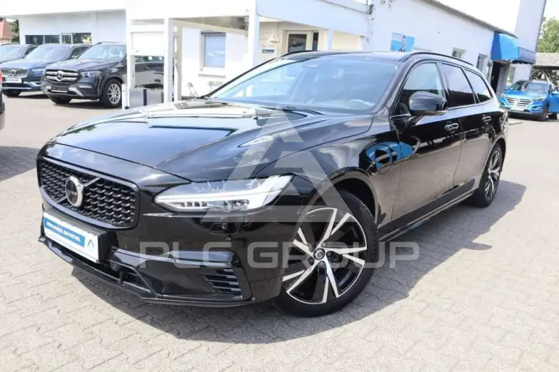 2022 Volvo V90