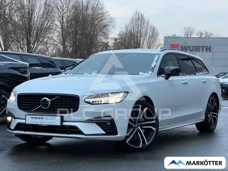 2022 Volvo V90