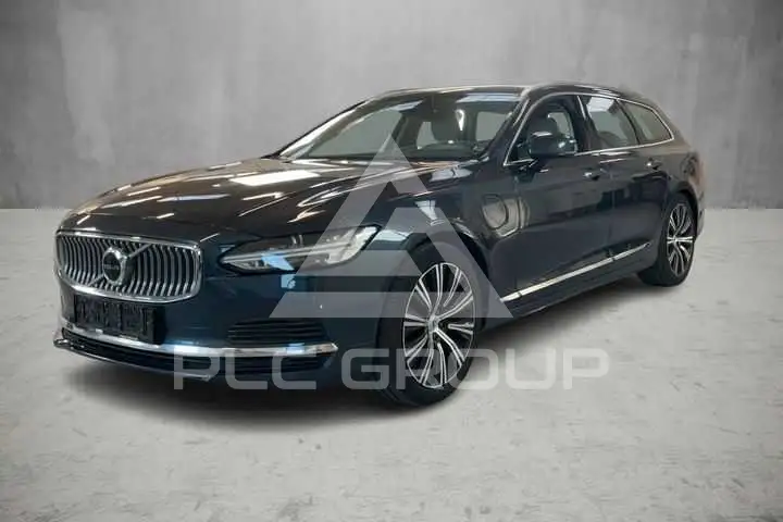 2022 Volvo V90